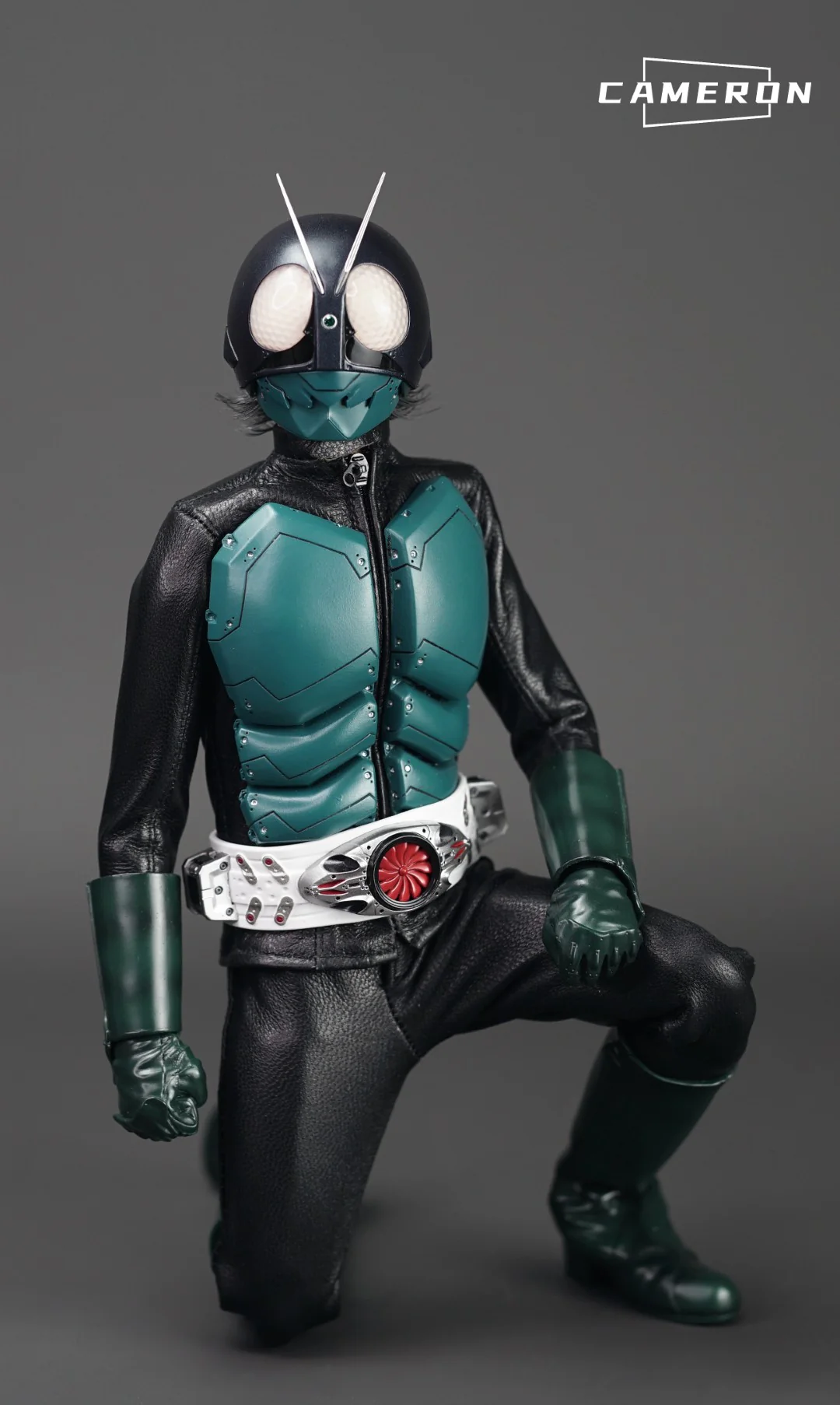 Cameron Studio 1/6 Scale Shin Rider Leather Suit - Image 2