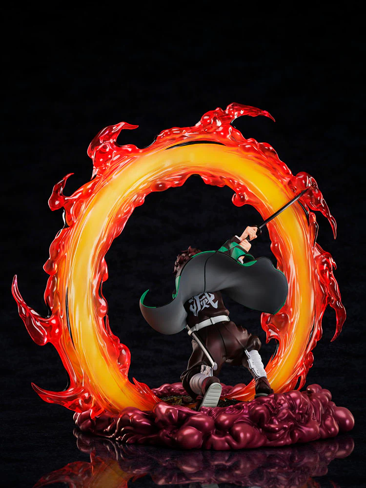 Demon Slayer Tanjiro Kamado (Hinokami Kagura Clear Blue) Sky 1/8 Scale Figure - Image 4