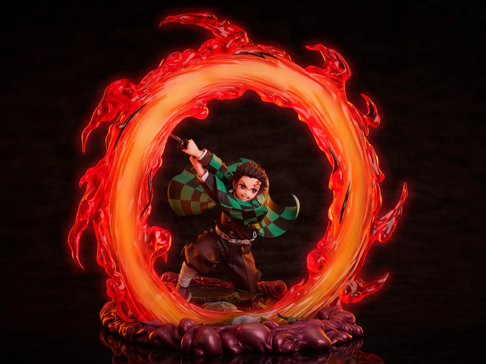 Demon Slayer Tanjiro Kamado (Hinokami Kagura Clear Blue) Sky 1/8 Scale Figure - Image 7