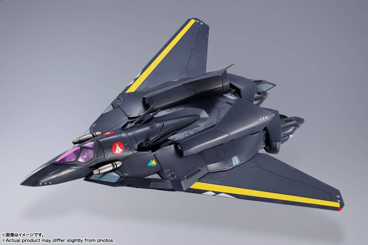 DX Chogokin VF-17S Nightmare Stealth Valkyrie (Gamlin Kizaki's) - Macross 7 - Image 13