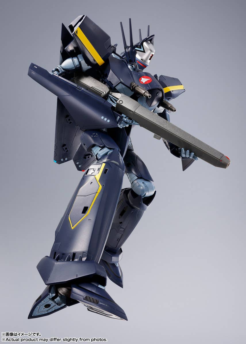 DX Chogokin VF-17S Nightmare Stealth Valkyrie (Gamlin Kizaki's) - Macross 7 - Image 6