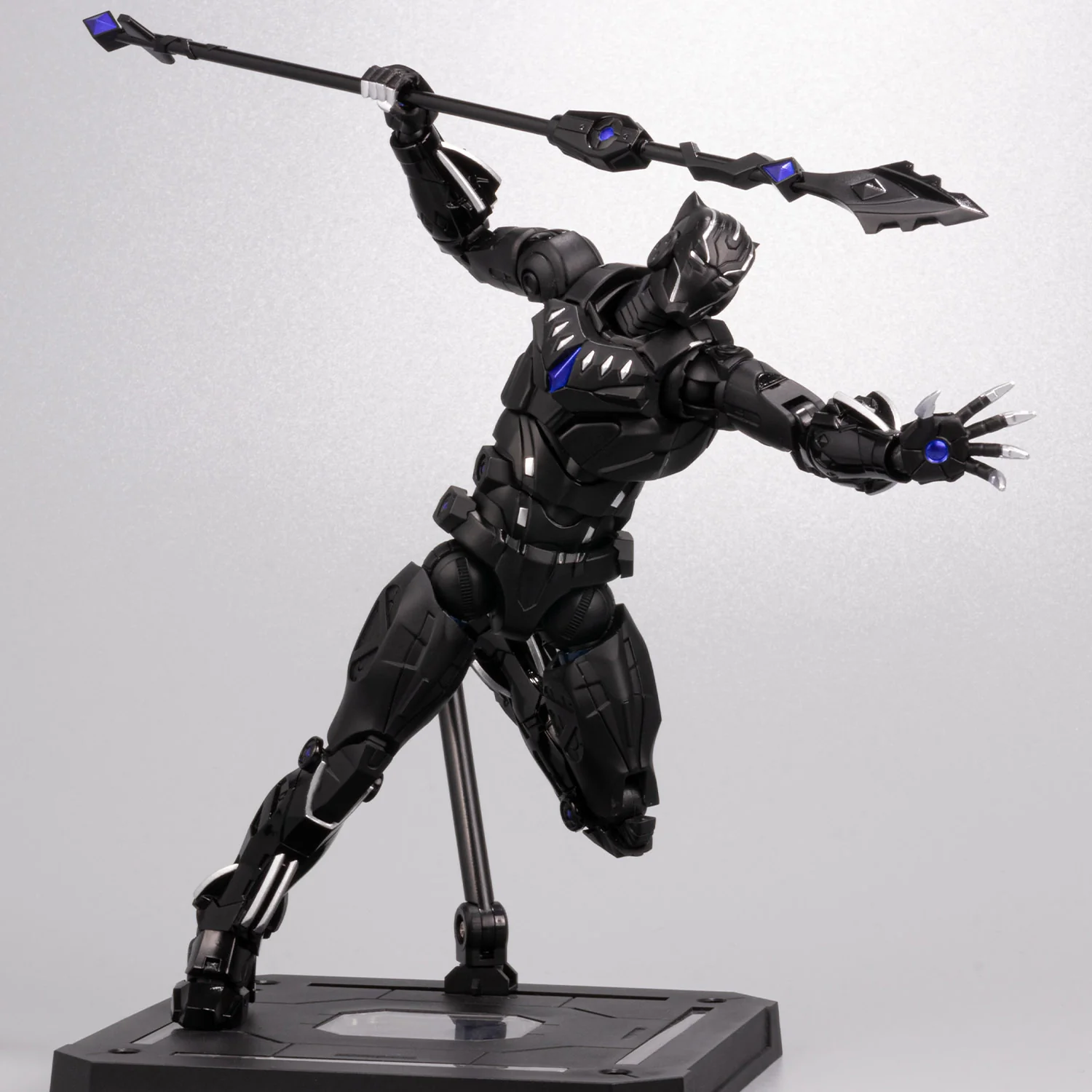 Fighting Armor Black Panther - Image 5