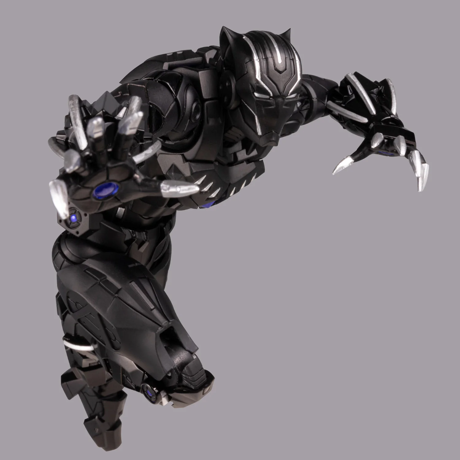 Fighting Armor Black Panther - Image 8
