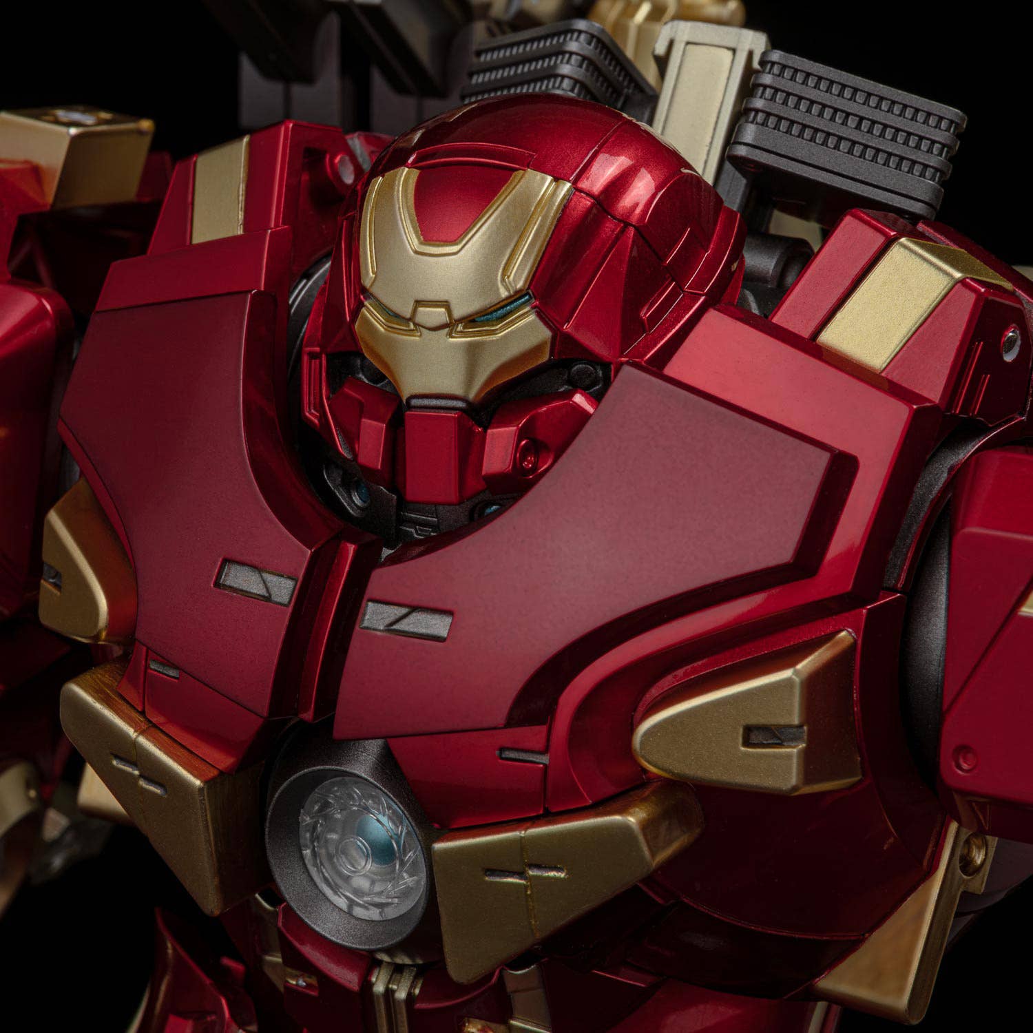 Fighting Armor Hulkbuster - Image 4