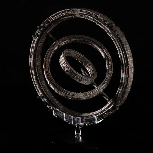 Foundation Invictus Die-Cast Ship - Image 2