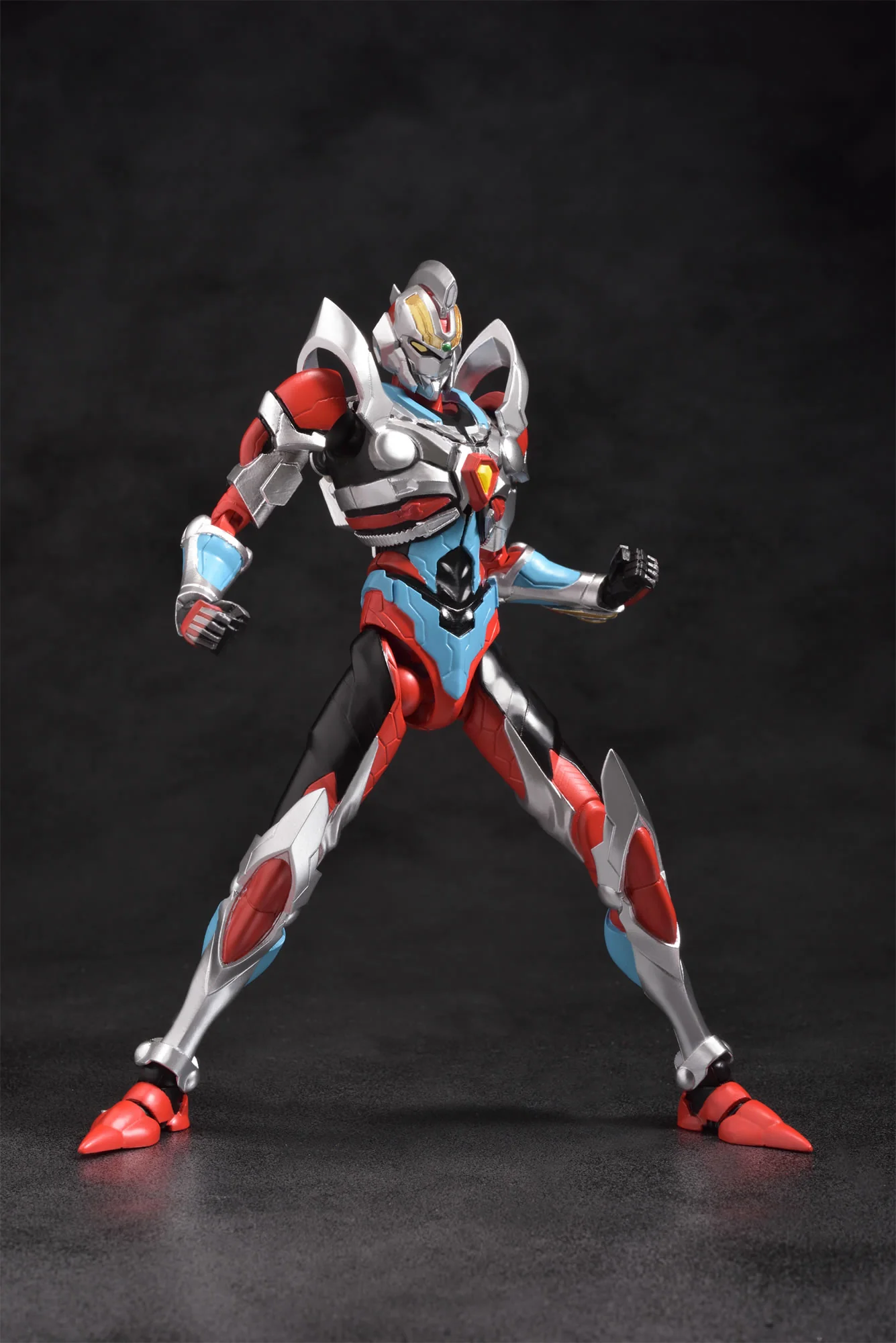Hero Action Figure SSSS Gridman Anime Version - Image 2