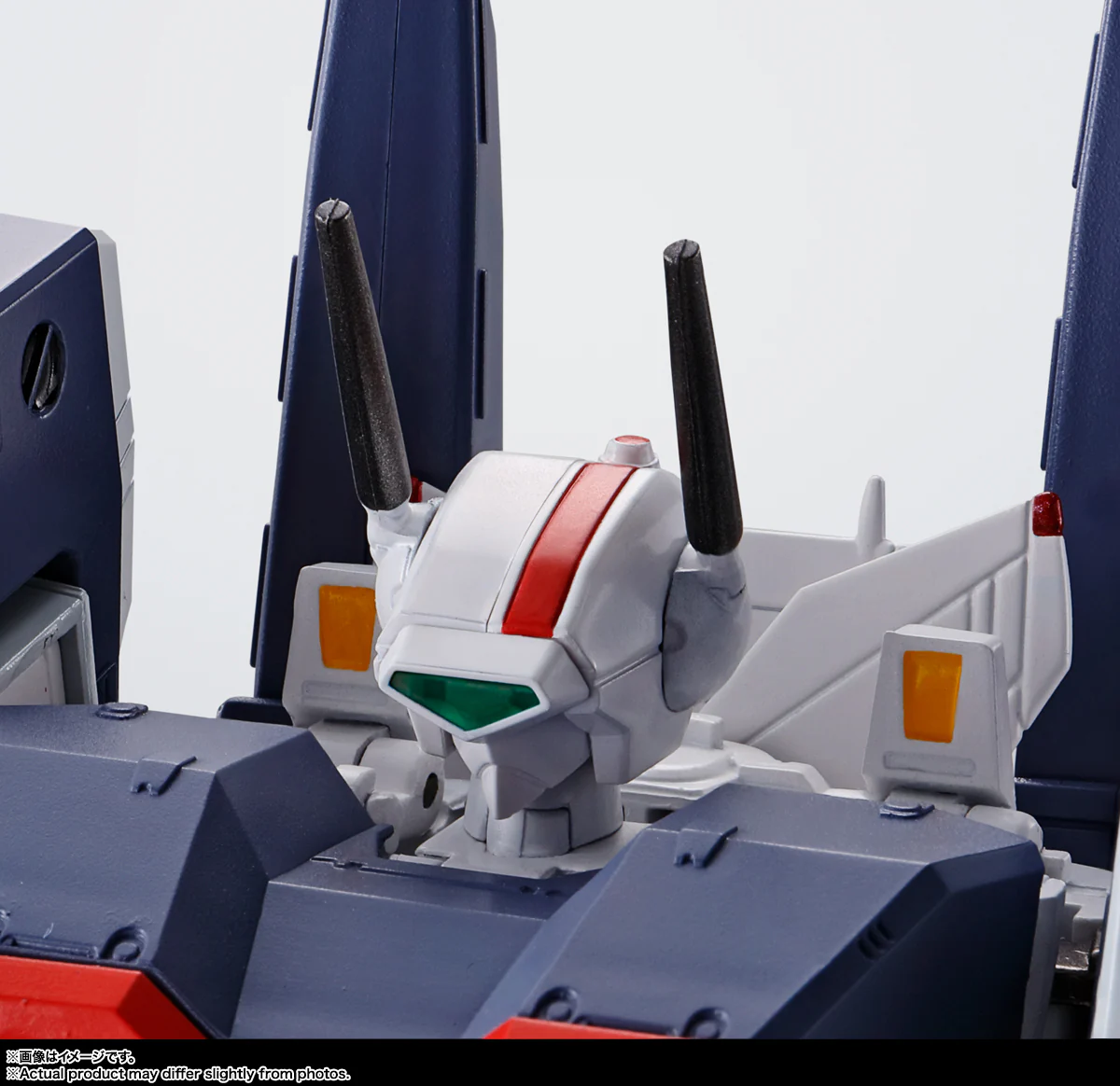 HI-METAL R VF-1J Armored Valkyrie (Ichijyo Hikaru) - Revival Ver - Image 6