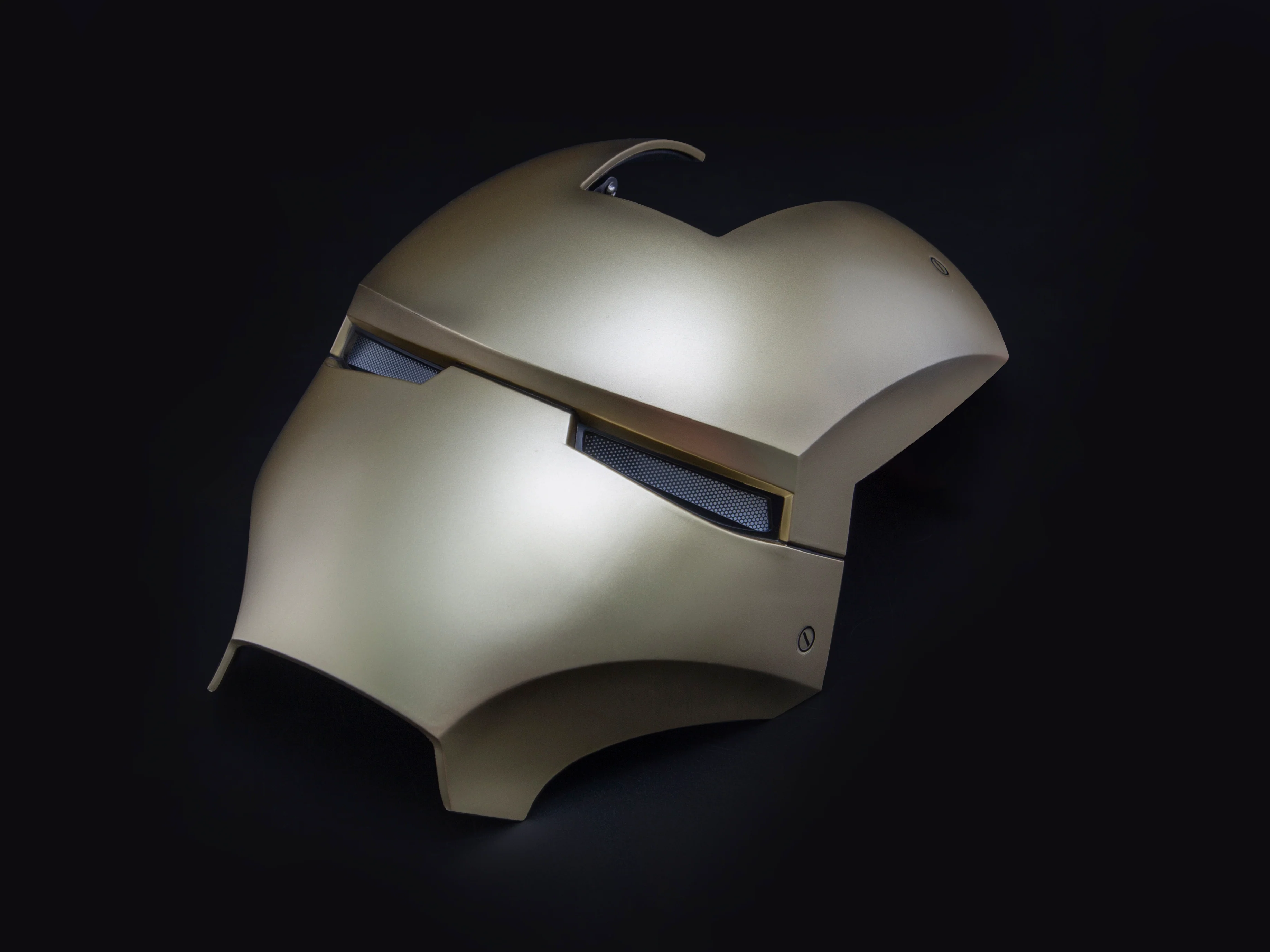 Iron Man Mark 7 Wearable Helmet & Bluetooth Speaker - Image 17