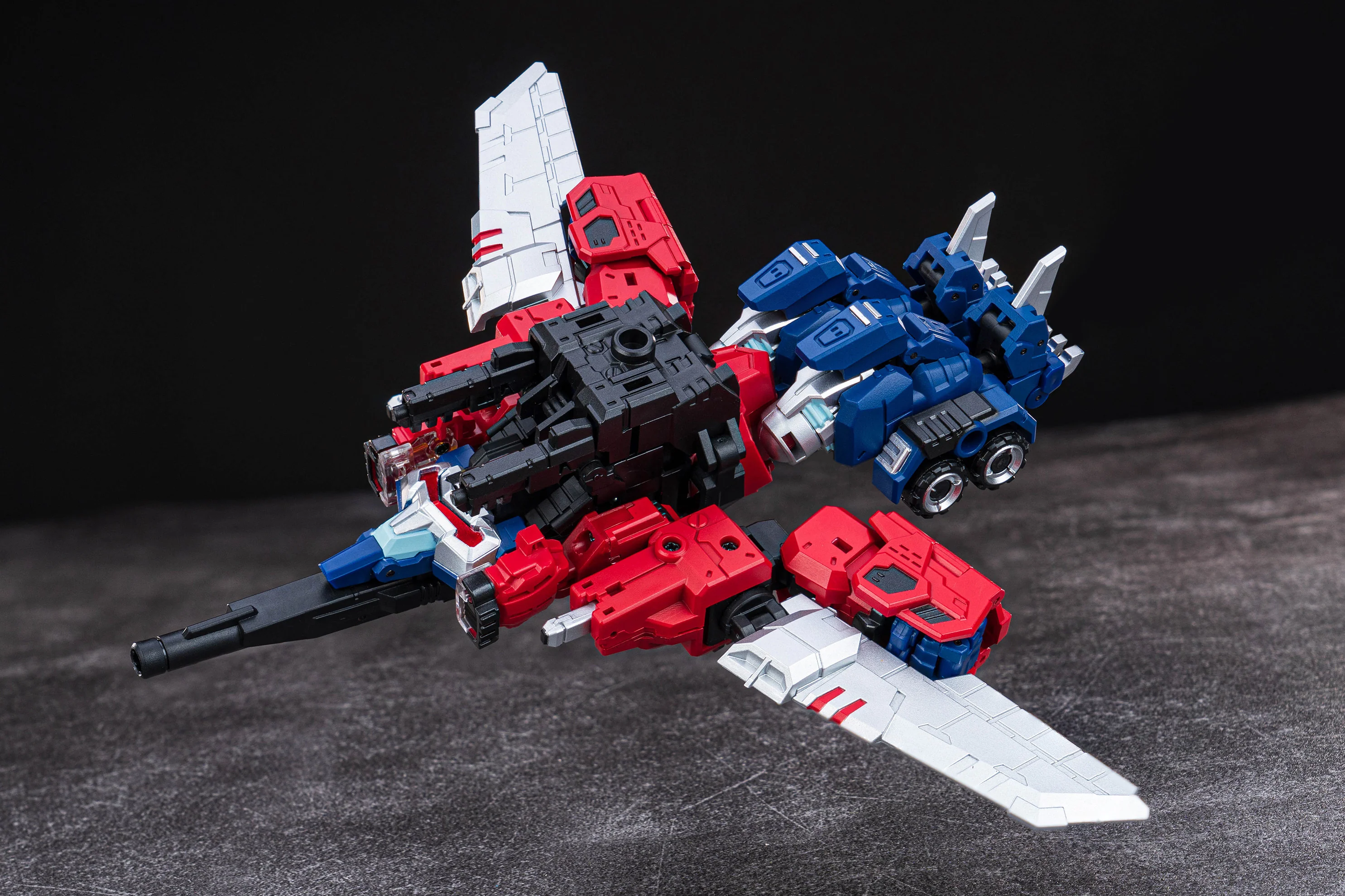 IronFactory IF EX-43R Primal Commander Scarlet - Image 4