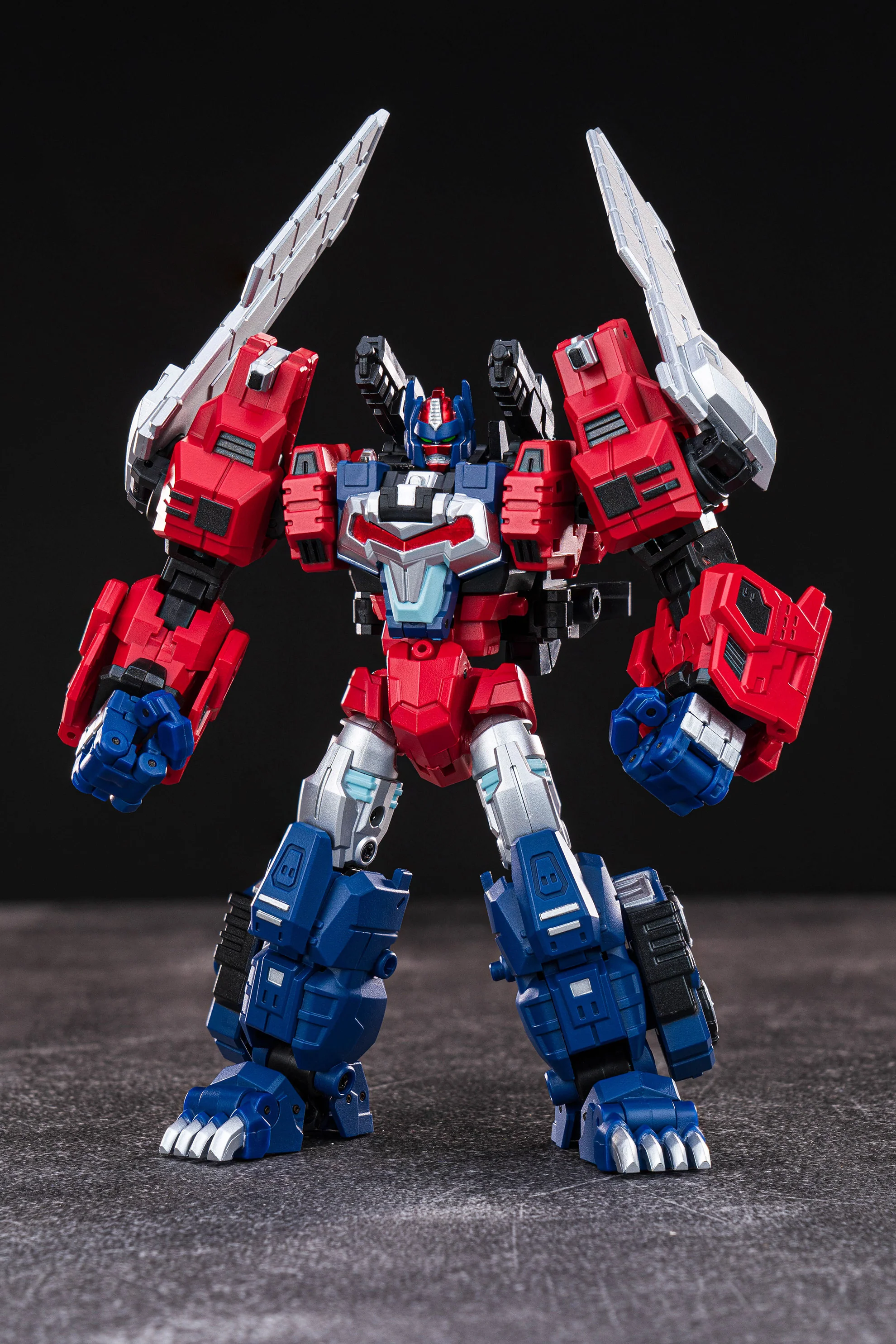 IronFactory IF EX-43R Primal Commander Scarlet - Image 5
