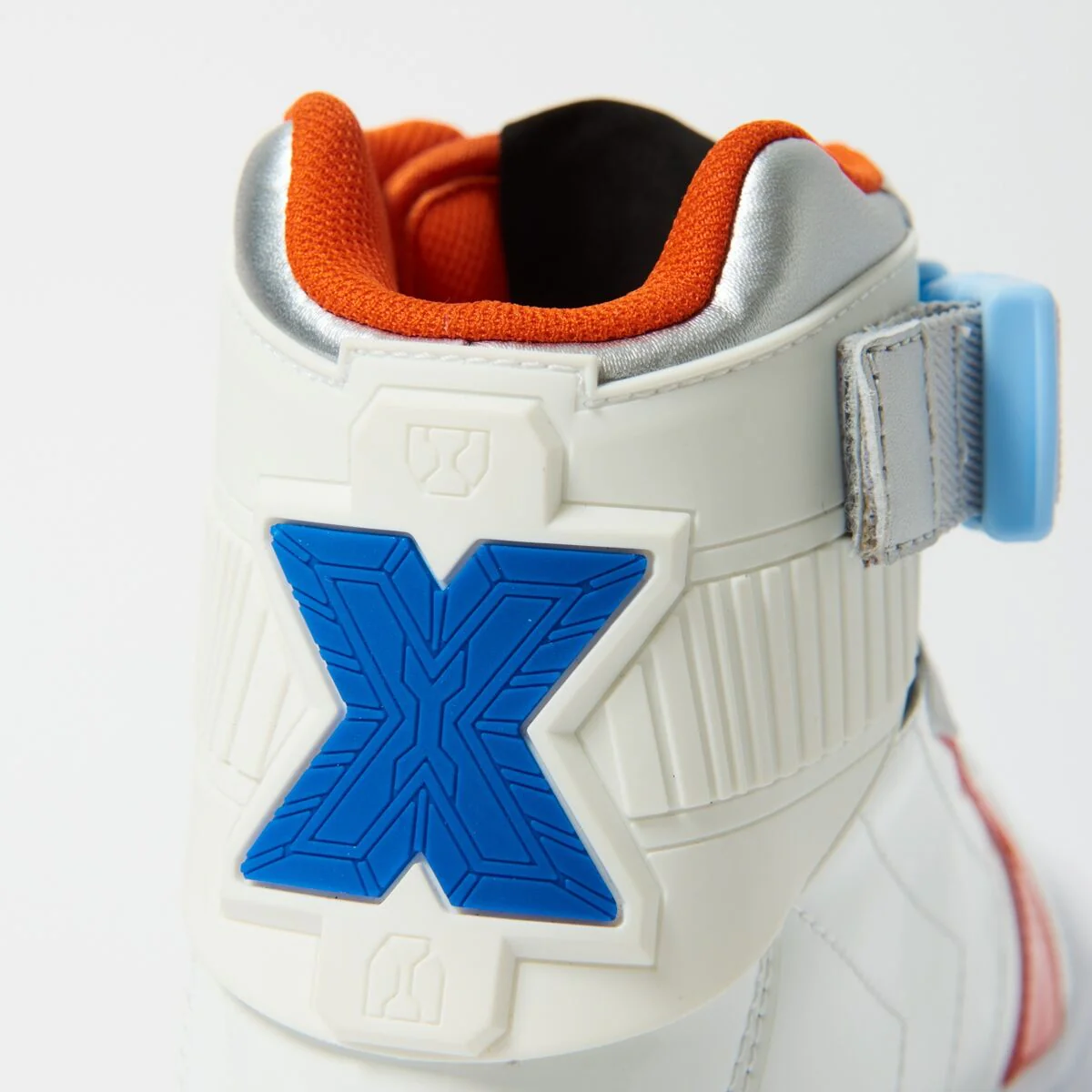 Kamen Rider Fourze Henshin by Kamen Rider Sneakers - Image 6