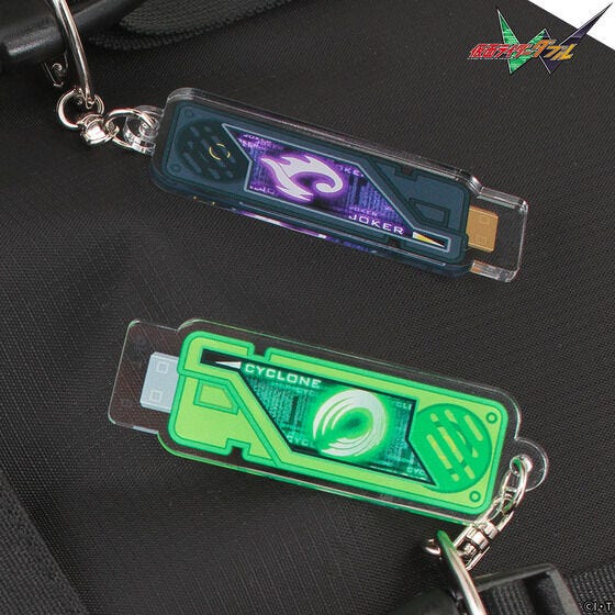 Kamen Rider W Backpack & Charms Set - Image 9