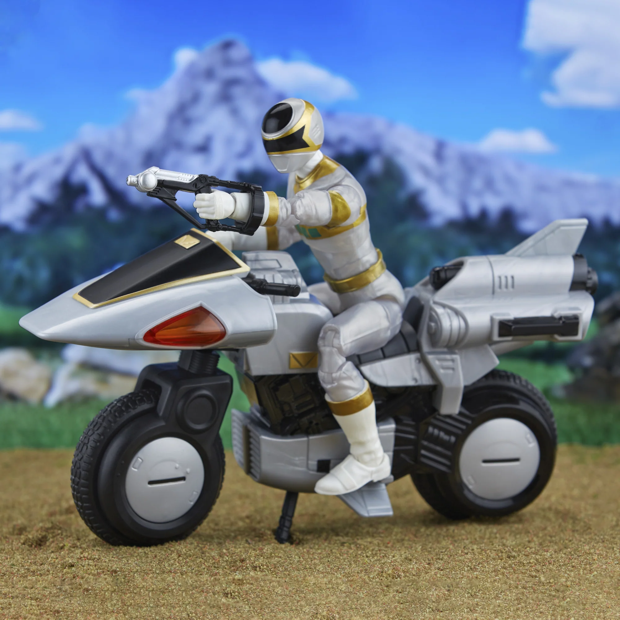 Lightning Collection DLX Power Rangers In Space Silver Ranger - Image 5