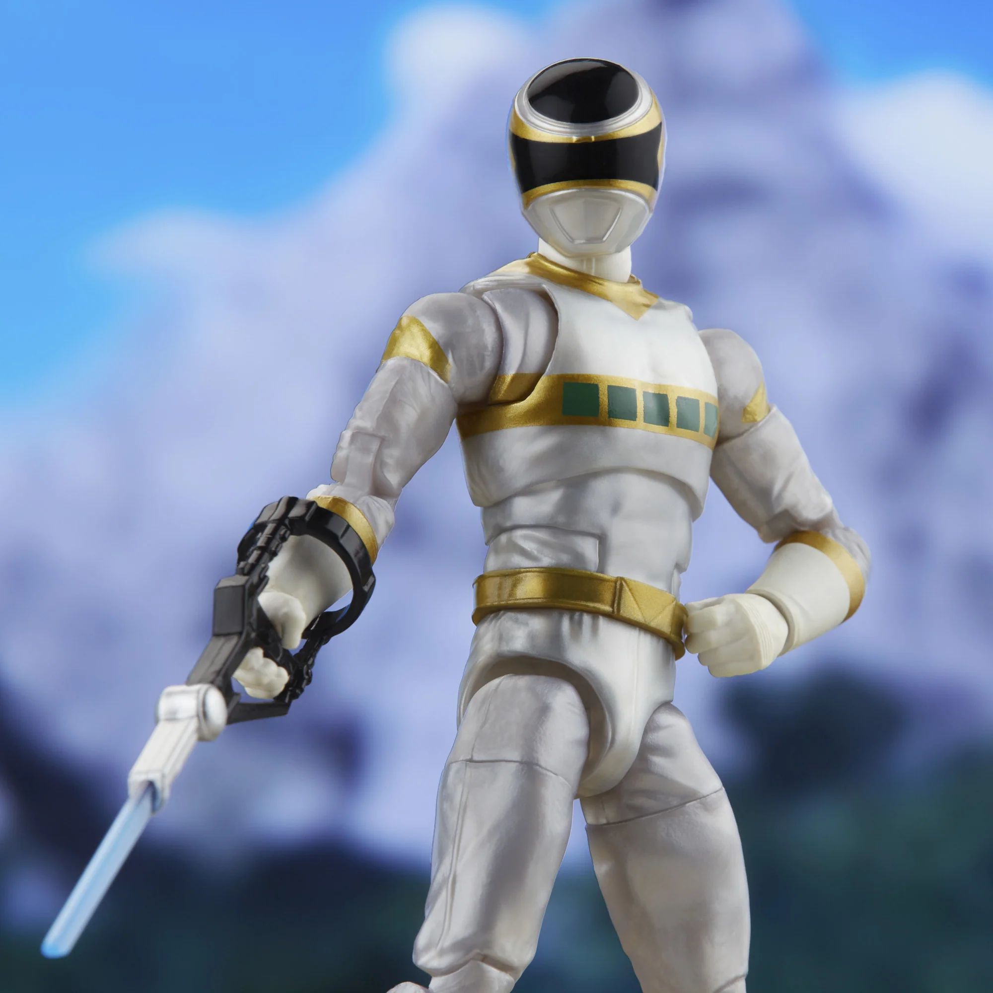 Lightning Collection DLX Power Rangers In Space Silver Ranger - Image 7