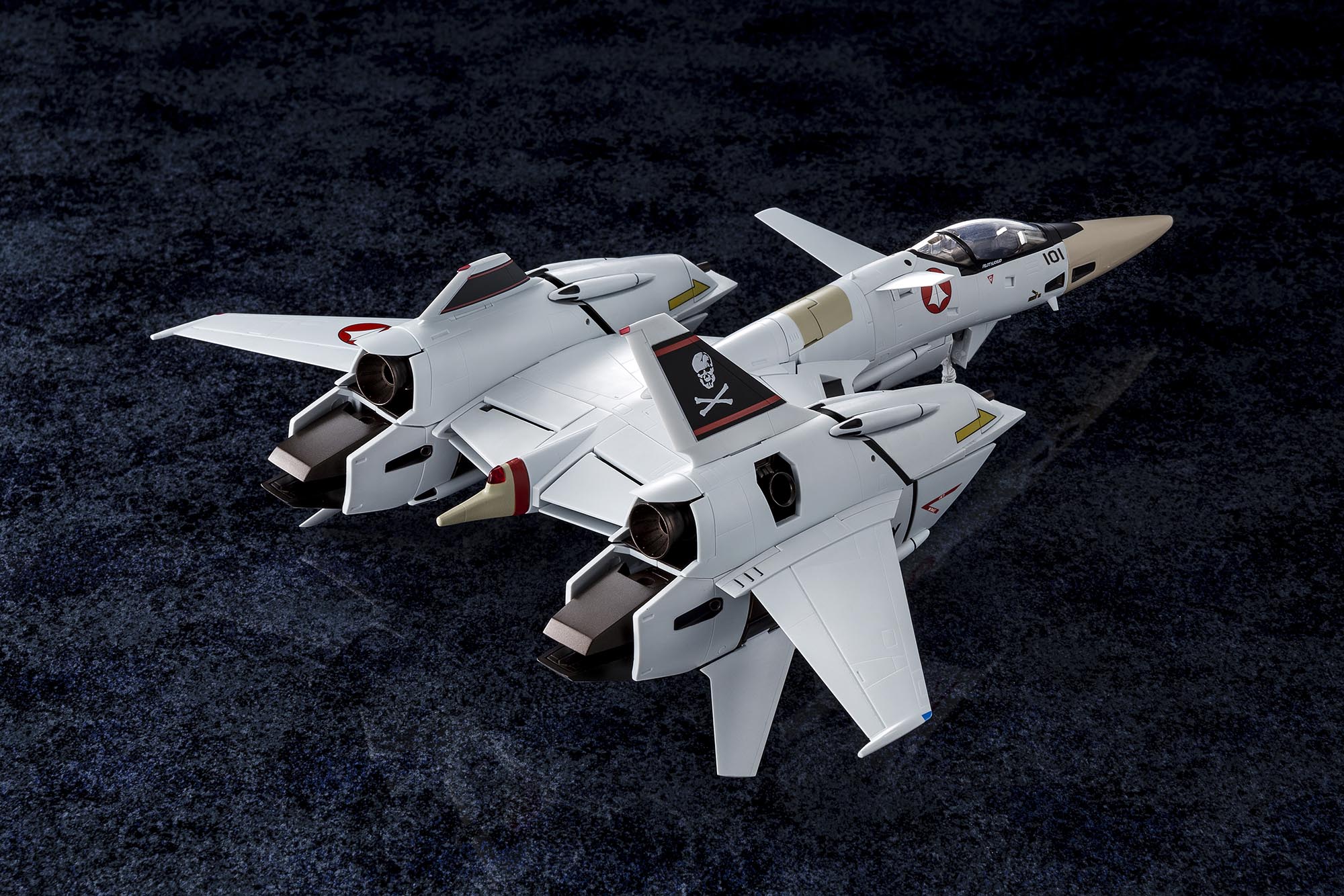 Macross Arcadia 1/60 VF-4A Lightning III Ichijyo Hikaru Model - Image 3