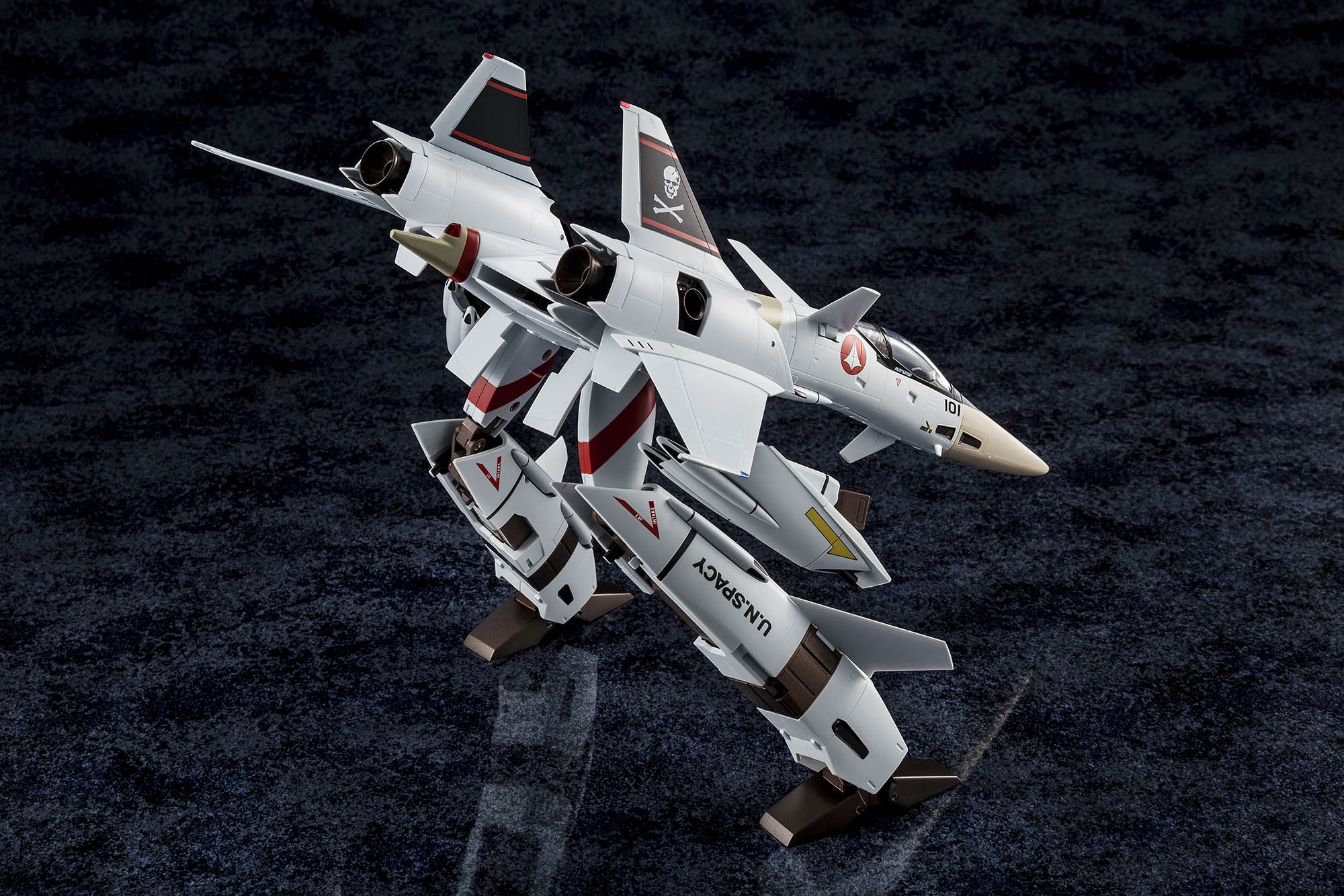 Macross Arcadia 1/60 VF-4A Lightning III Ichijyo Hikaru Model - Image 6