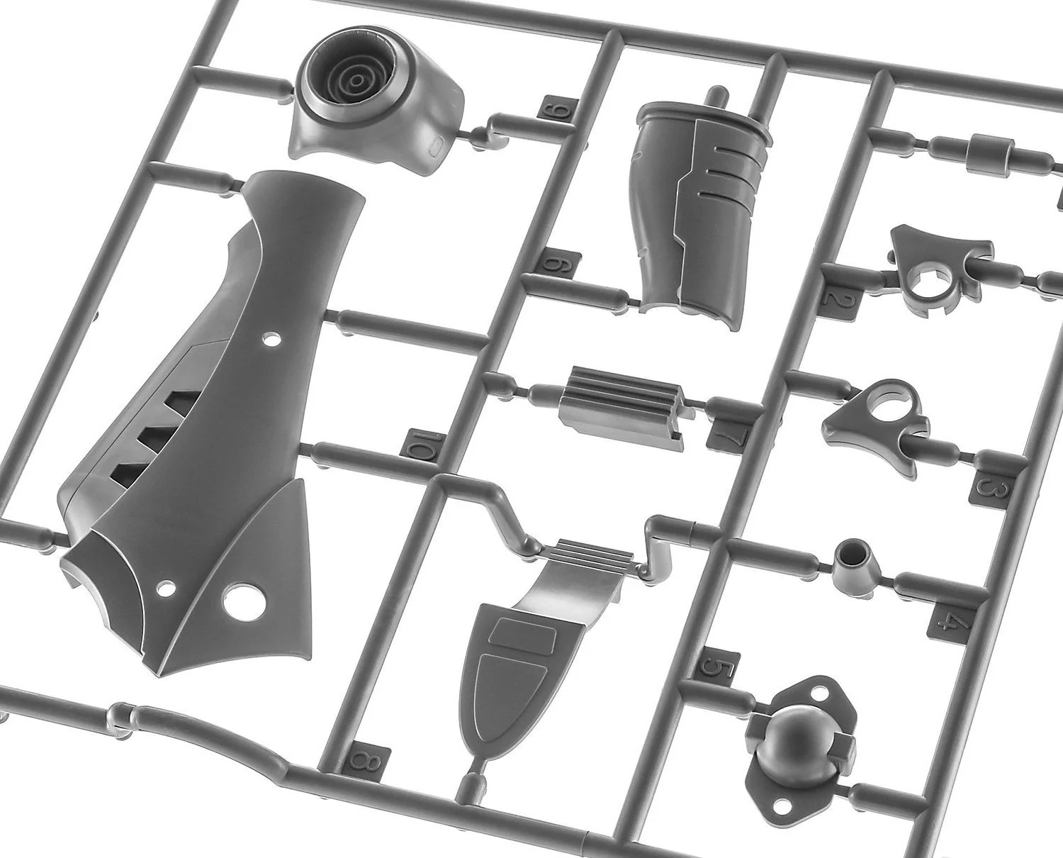 Macross 1/72 Regult Mass Production Type Model Kit - Image 7