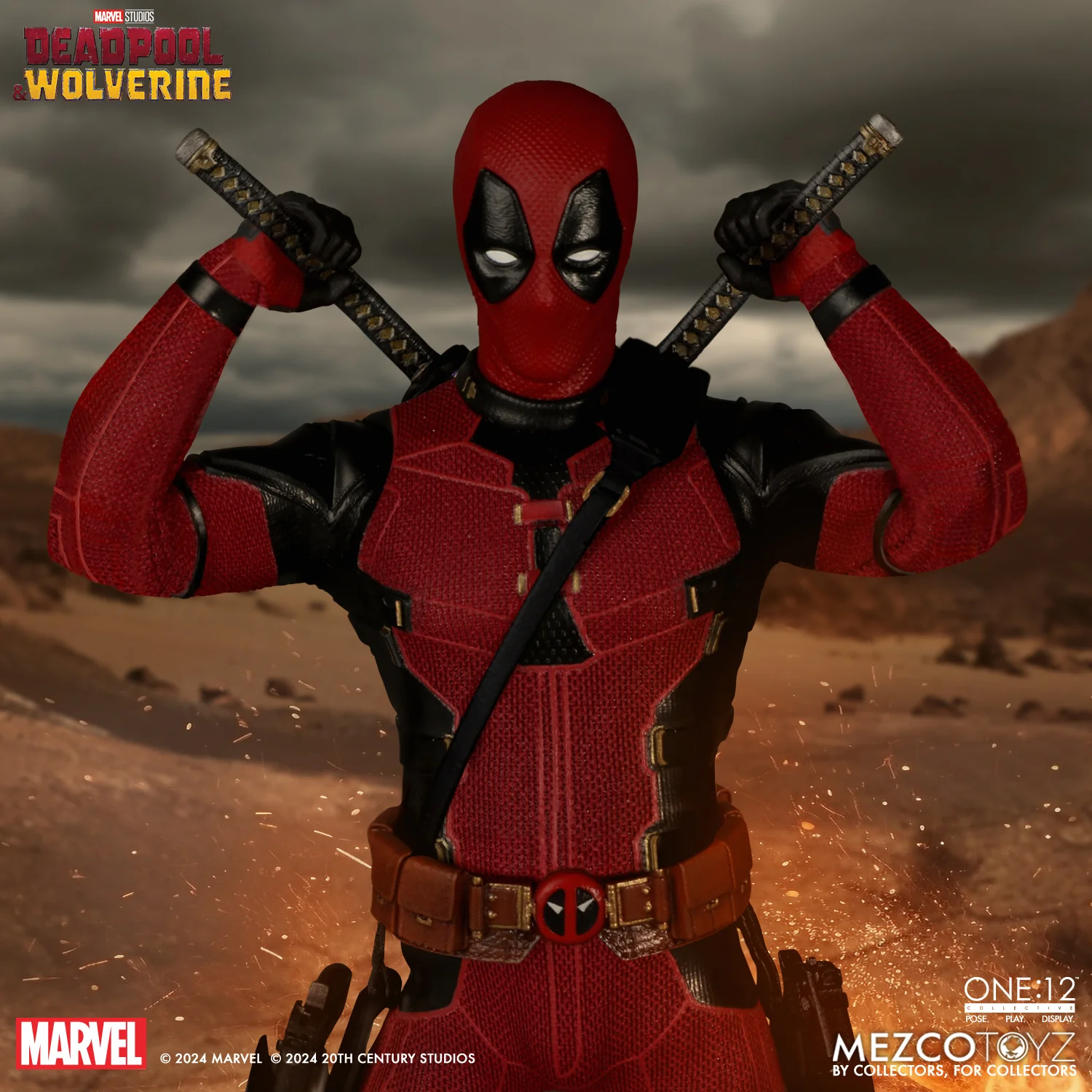 Mezco One:12 Collective Deadpool DLX Action Figure - Deadpool & Wolverine - Image 10