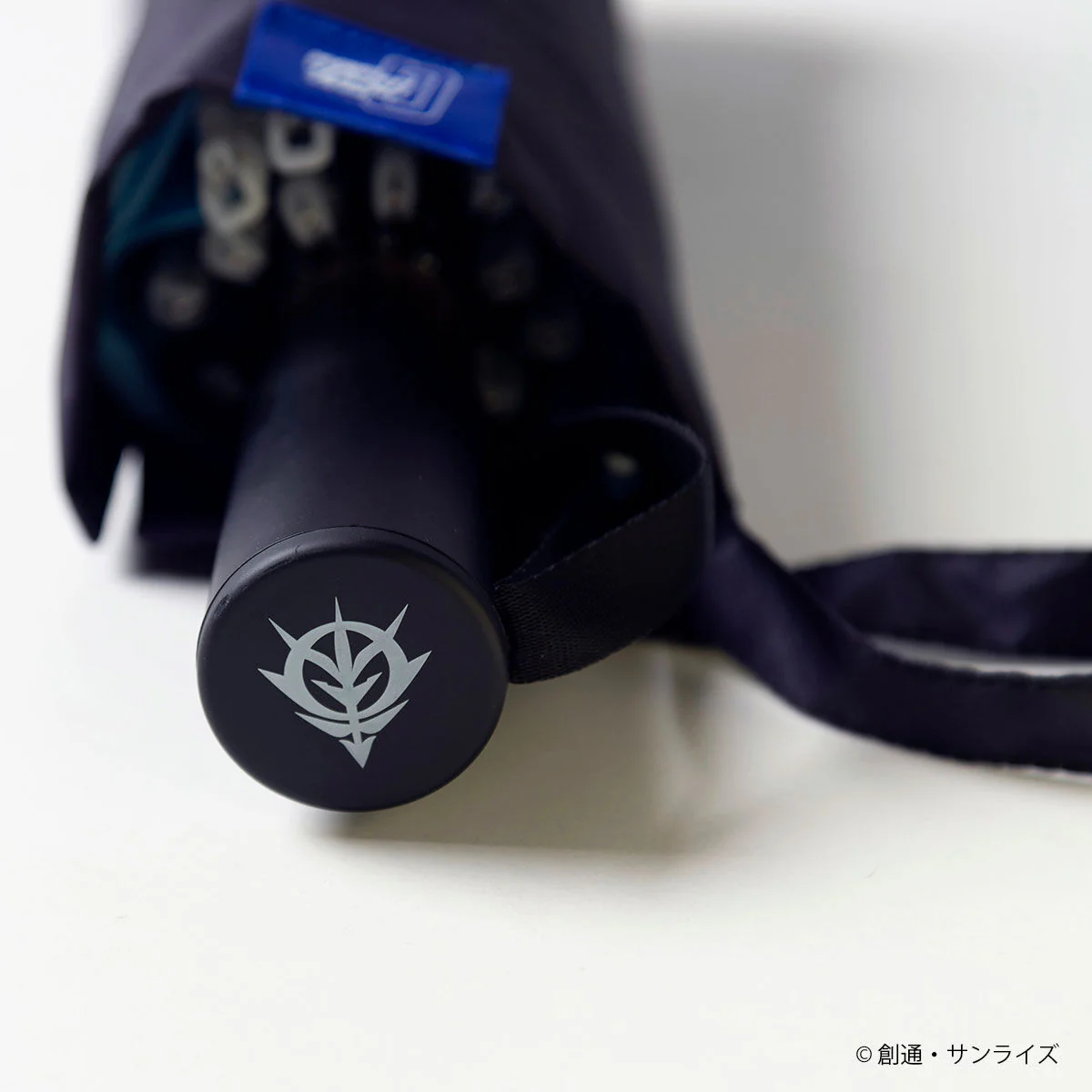 Mobile Suit Gundam Shield Umbrella - Image 11