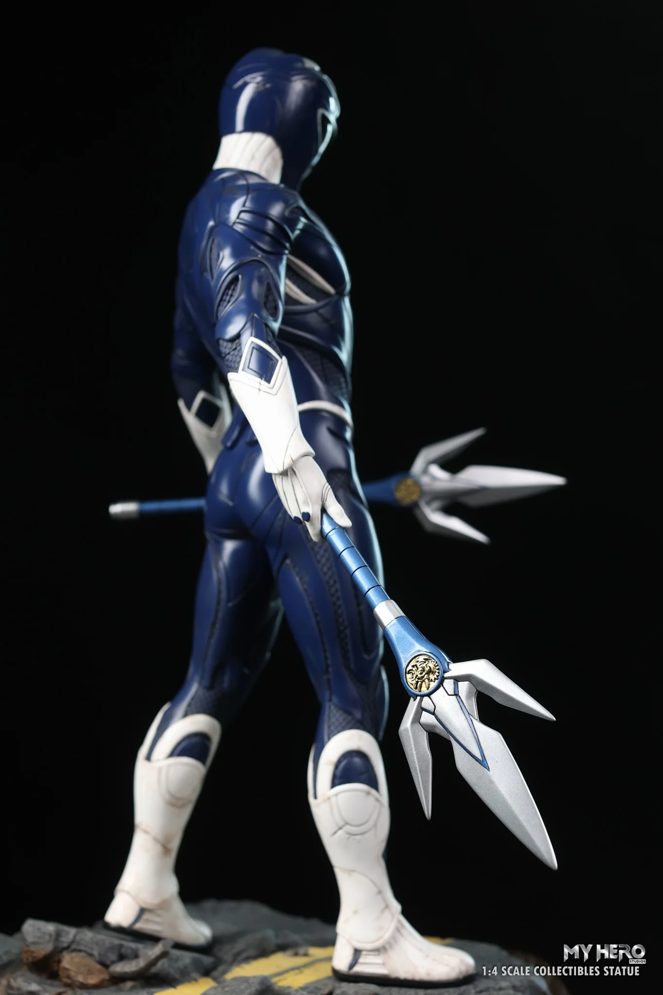 My Hero Studios Blue Ranger 1/4 Scale Collectible Statue - Image 5