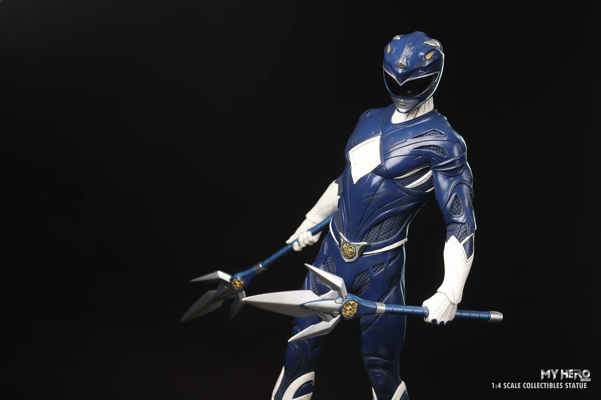 My Hero Studios Blue Ranger 1/4 Scale Collectible Statue - Image 9
