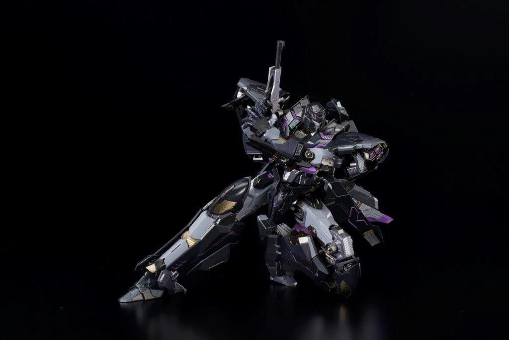 Flame Toys Kuro Kara Kuri Megatron - Image 16