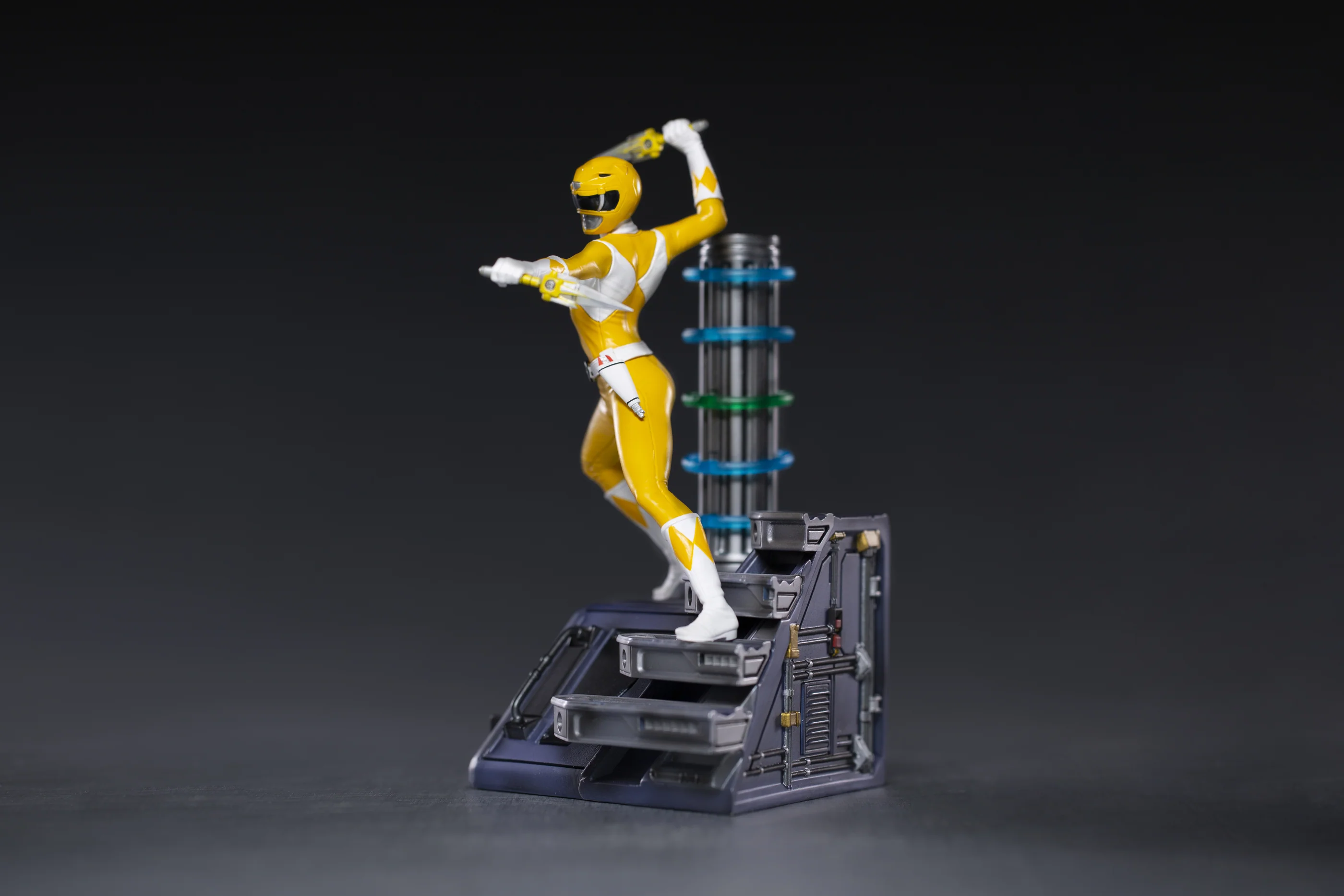 Power Rangers Yellow Ranger BDS Art 1/10 Scale Statue - Image 2