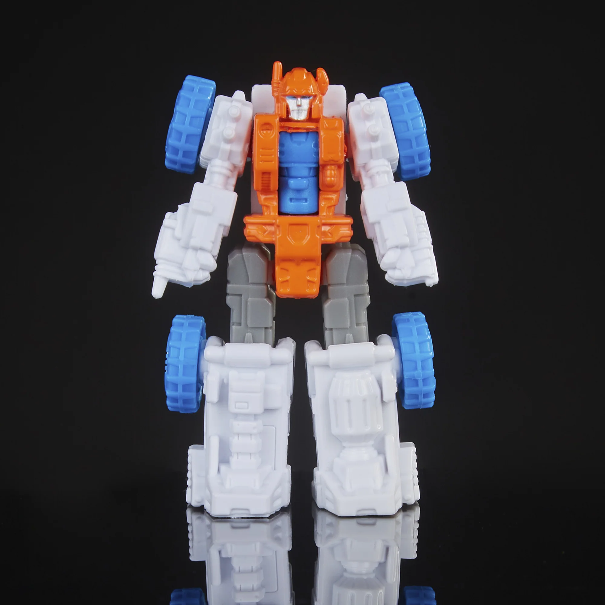 Transformers Generations Legacy Guardian Titan - Image 10