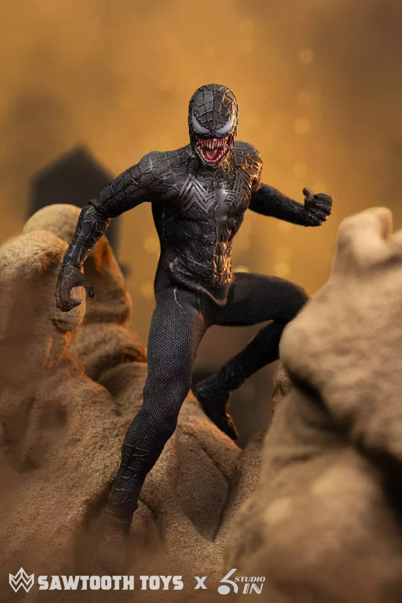 SawTooth Toys Symbiotic Variant 1/12 Scale Action Figure - Image 4