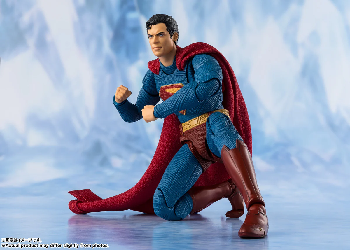 SH Figuarts Superman - Image 4