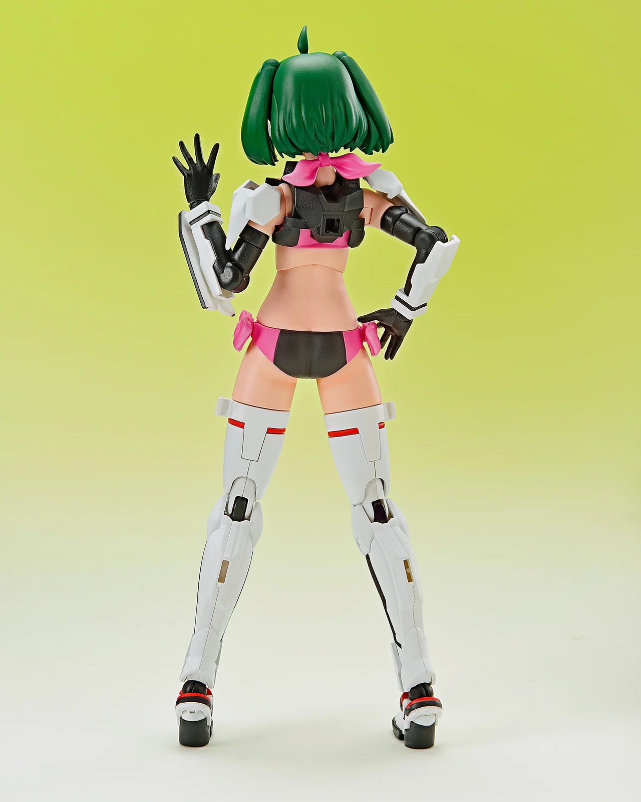 V.F.G. VF-25F Messiah Ranka Lee Model Kit - Image 19